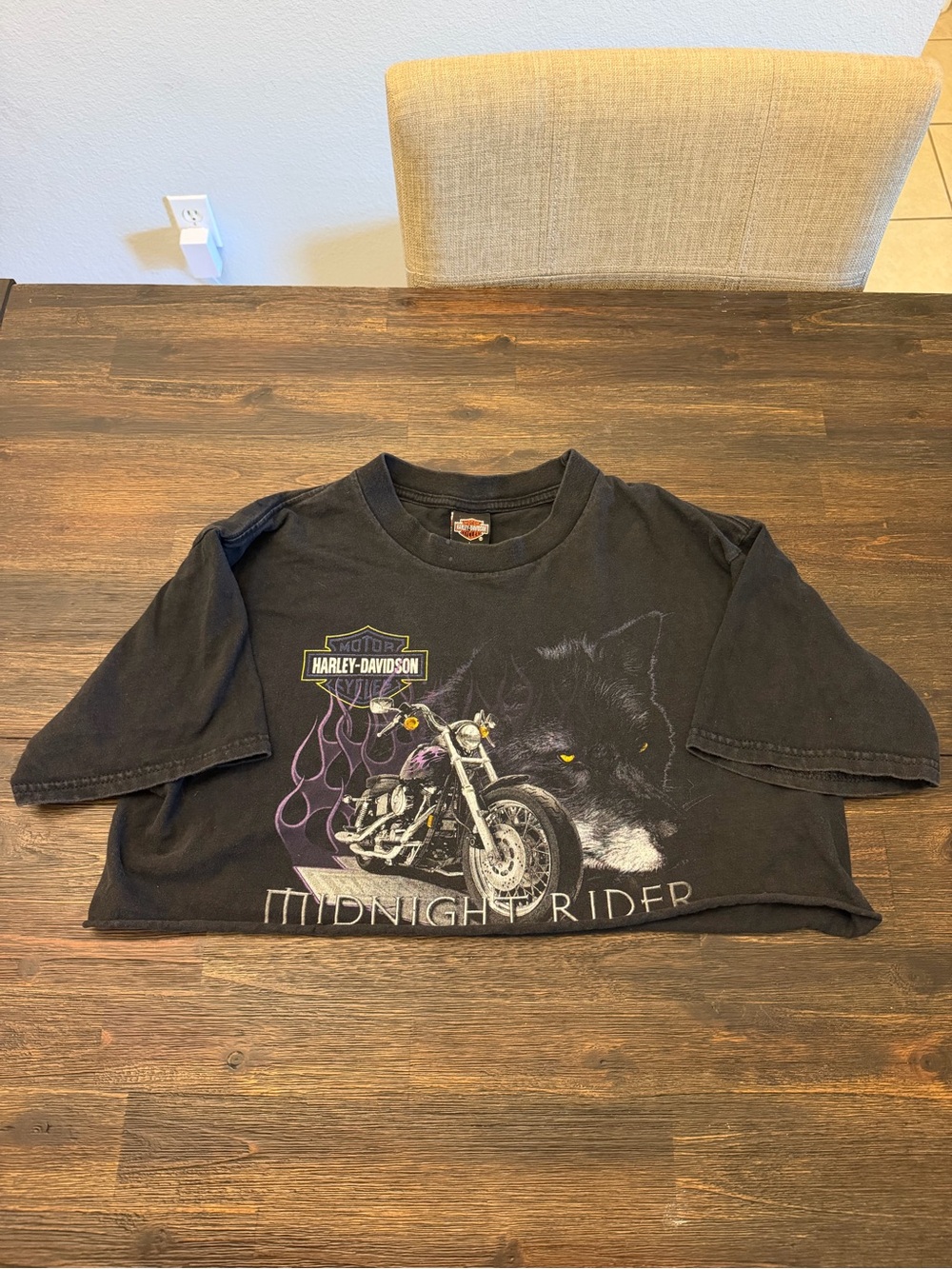 Harley-Davidson Black Tee with Motorcycle & Wolf Graphic